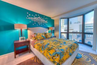 1000 La Salle Dr, Chicago IL  60610-2676 exterior