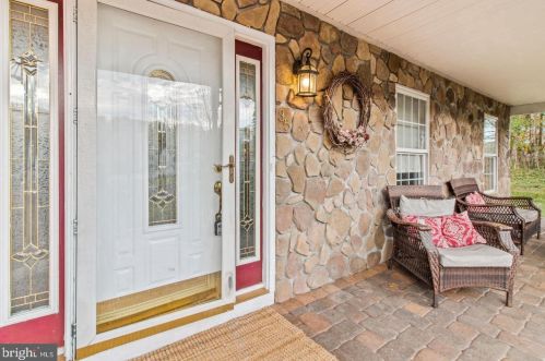 35 Alessio Ter, Trenton NJ 08620-9772 exterior