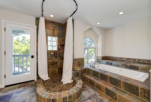 2327 Hartford Ct, Folsom CA 95762-5931 exterior