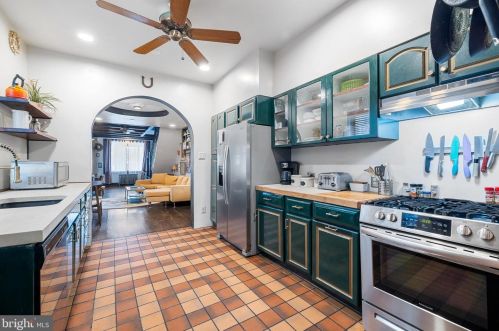 3081 Emerald St, Philadelphia PA 19134-2010 exterior