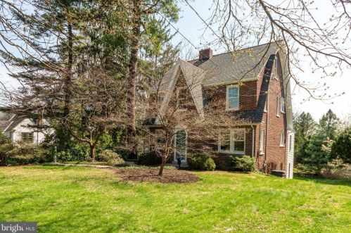 2334 Columbia Ave, Lancaster, PA 17603-4108