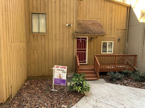 5784 Par 4 Ct, Lithonia GA 30038-1807 exterior