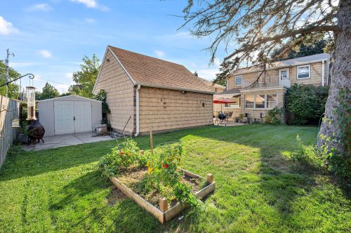 2188 81, Milwaukee WI 53219-3539 exterior