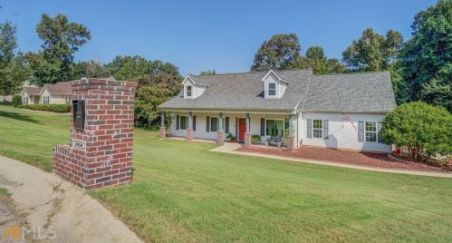 202 Cottonwood Ct, Jackson GA  30233-3905 exterior