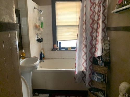 6206 Maplewood Ave, Chicago IL 60659-2806 exterior