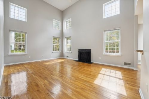 4 Sterling Ct, Whippany NJ  07981 exterior