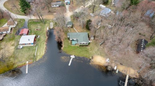 08783 Shr Dr, Grand Junction MI exterior