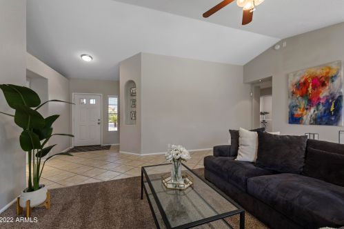 14821 42nd St, Phoenix AZ 85050-3377 exterior