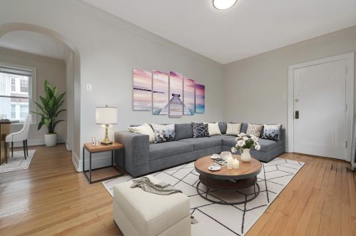 4327 Richmond St, Chicago, IL 60632-2596