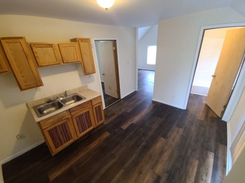 2863 Buffum St, Milwaukee, WI 53212-2512