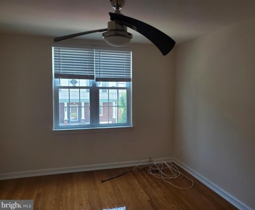 400 Gilham St, Philadelphia PA 19111-5206 exterior