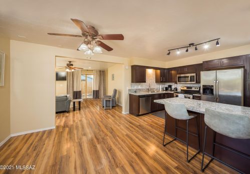 2201 Los Altos Ave, Tucson AZ  85705-5727 exterior