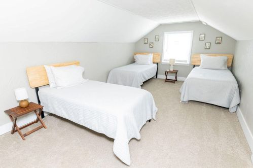 2277 Miner Ave, Meskegon MI 49441-1260 exterior