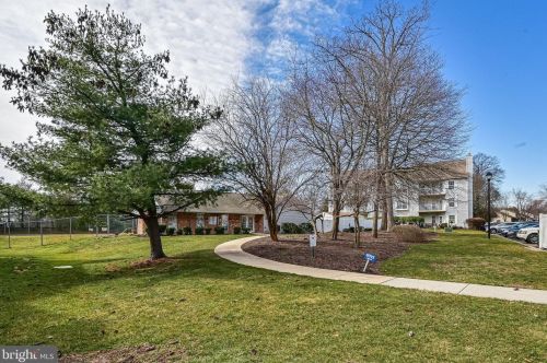 412 Ashton Ln, New Castle DE 19720-3958 exterior