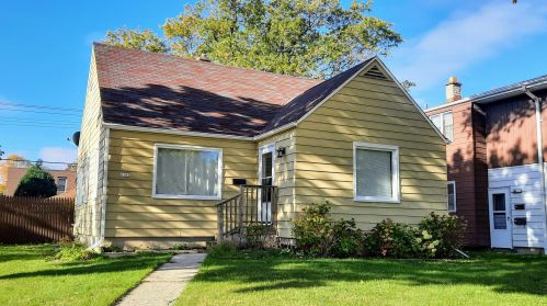 8103 Beckett Ave, Milwaukee WI 53218-4656 exterior