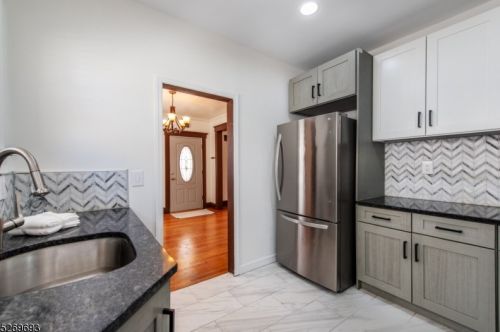 35 Lewis Pl, Paterson NJ 07512-2648 exterior