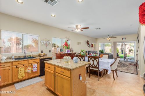 2036 Riviera Dr, Chandler AZ 85249-4867 exterior