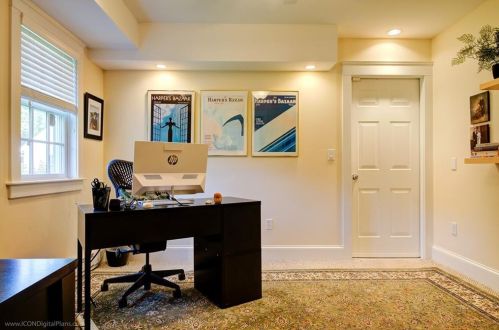 414 Corey Ln, Middletown RI 02842-5659 exterior