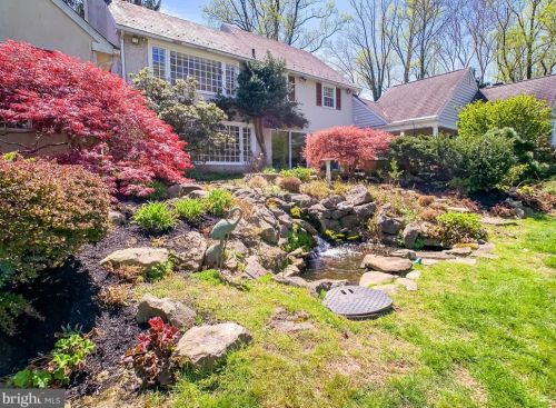 1936 Paper Mill Rd, Huntingdon Valley PA 19006-5814 exterior