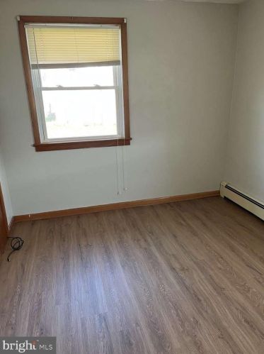 406 Lumber St, Littlestown PA 17340-1632 exterior