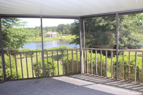 919 Pinewood Dr, Defuniak Springs FL 32433-4531 exterior