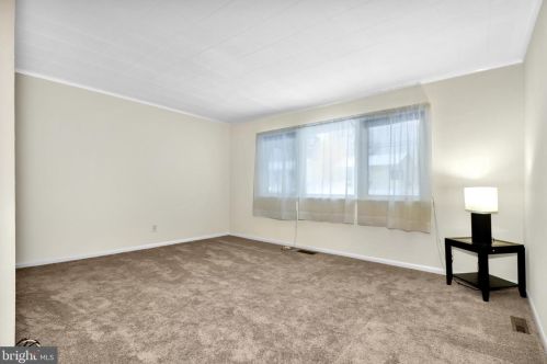 15 Downing Rd, Trenton NJ 08628-3207 exterior