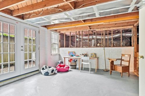 1856 Colland Dr, Atlanta GA 30318-2604 exterior