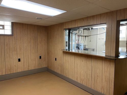 3805 Sunview Dr, Pittsburgh PA  15227-2634 exterior