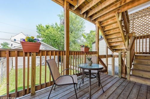 1025 Mayfield Ave, Chicago IL 60638-4404 exterior