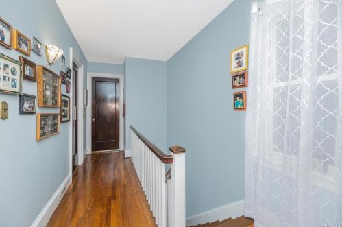 113 237 St, Bronx NY 10470-2006 exterior