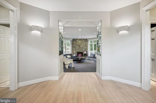 9906 Avenel Farm Dr, Rockville MD 20854-5410 exterior