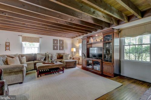 5 Lakewood Dr, Media PA exterior