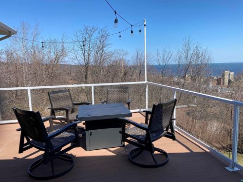 703 4 St, Duluth MN 55806-2437 exterior