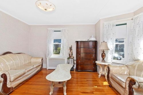 53 Arnold St, Methuen MA  01844-3625 exterior