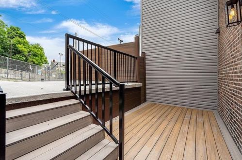 1714 Buena Vis St, Pittsburgh PA 15212-3927 exterior