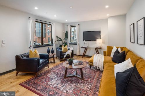 2401 Emerald St, Philadelphia PA  19125-1204 exterior