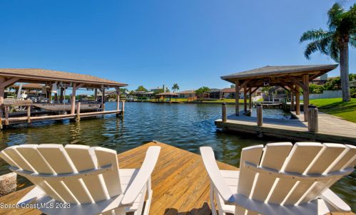 2390 Sykes Crk Dr, Merritt Island FL 32953-2954 exterior