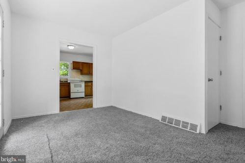 227 Gdn Ter, Runnemede NJ 08078-1420 exterior