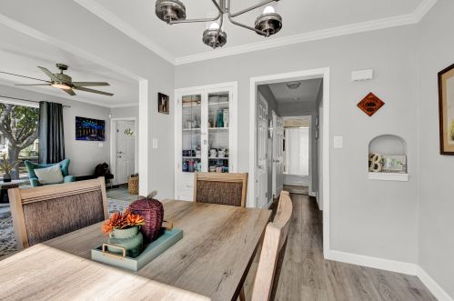 5504 33rd St, Milwaukee WI  53221-4026 exterior