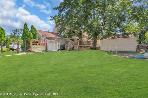 11 Arlene Dr, West Long Branch NJ 07764-1158 exterior