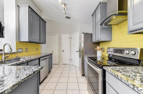 6709 Edwardson Cv, Austin TX exterior