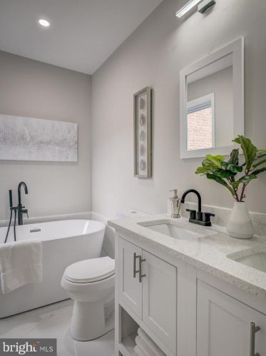 1212 Kirby St, Washington DC  20001-1202 exterior