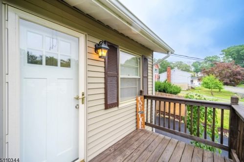 165 Rollins Trl, Hopatcong NJ  07843-1750 exterior