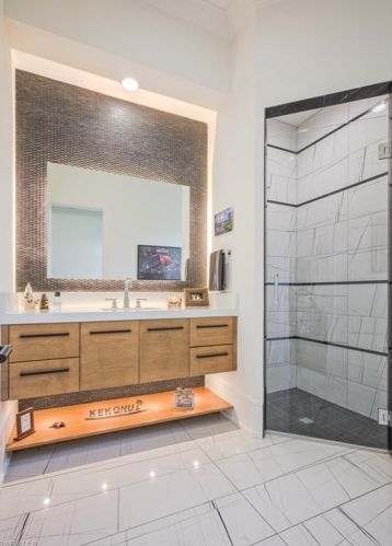 185 Cajeput Dr, Naples FL 34108-2611 exterior