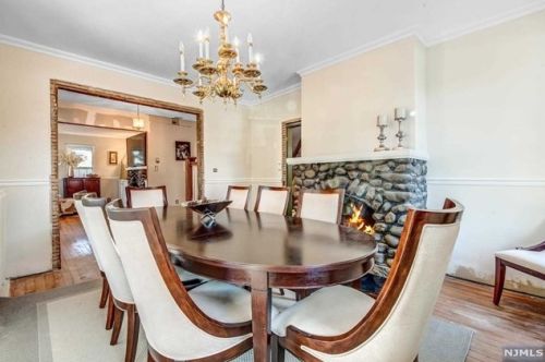 296 Saddle River Rd, Upper Saddle River NJ  07458-2108 exterior