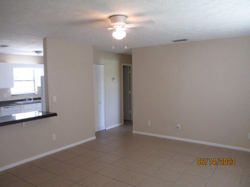 2219 Franklin St, Fort Pierce FL  34953-2306 exterior