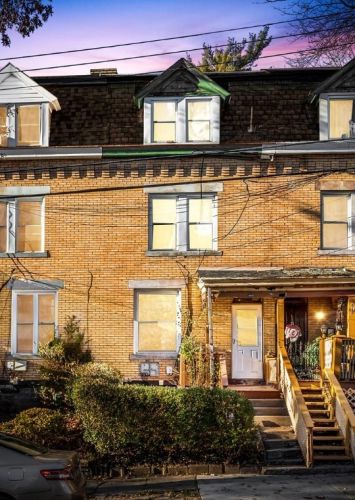 620 Chautauqua St, Pittsburgh PA  15214-3511 exterior