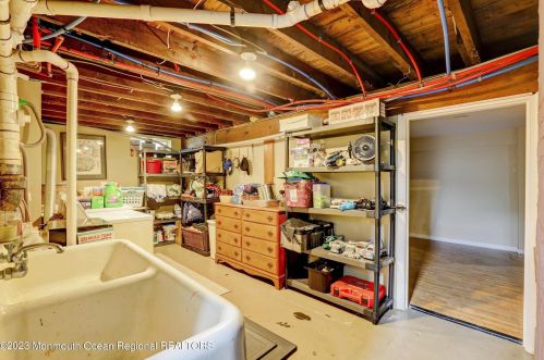 17 Locust Ave, West Long Branch NJ  07764-1547 exterior