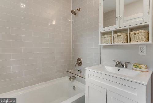 1719 Evarts St, Washington DC 20018-2117 exterior