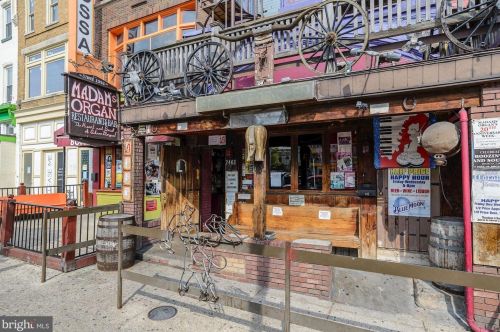 2707 Adams Mill Rd, Washington DC  20009-2178 exterior